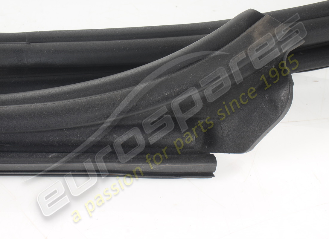 used ferrari guarnizione anello parabrez. part number 788049 (2)