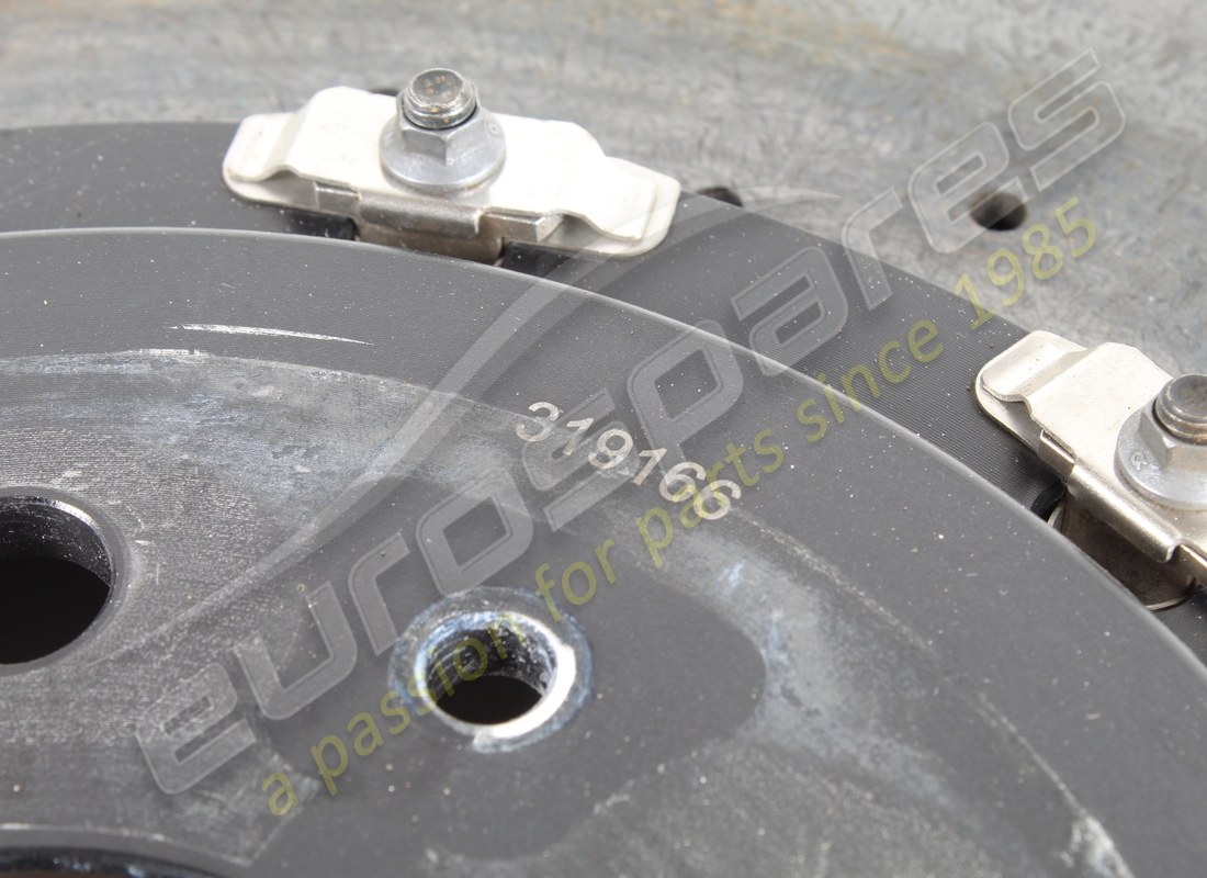 FERRARI DISCO FRENO POSTERIORE USATO. NUMERO PARTE 319166 (5) ferrari disco freno posteriore usato. numero parte 319166 (5)