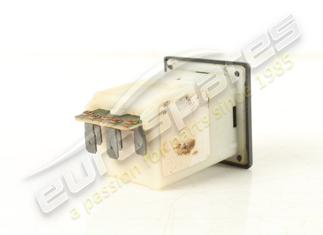 interruttore cofano usato ferrari. numero parte 2578089210 (3)