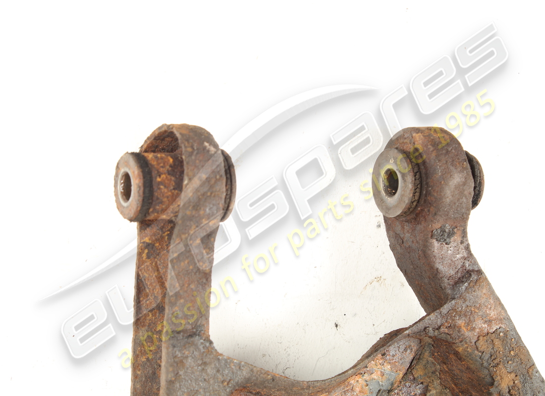 LEVA SUPERIORE SOSPENSIONE POSTERIORE SX USATA FERRARI. NUMERO PARTE 115715 (3) leva superiore sospensione posteriore sx usata ferrari. numero parte 115715 (3)