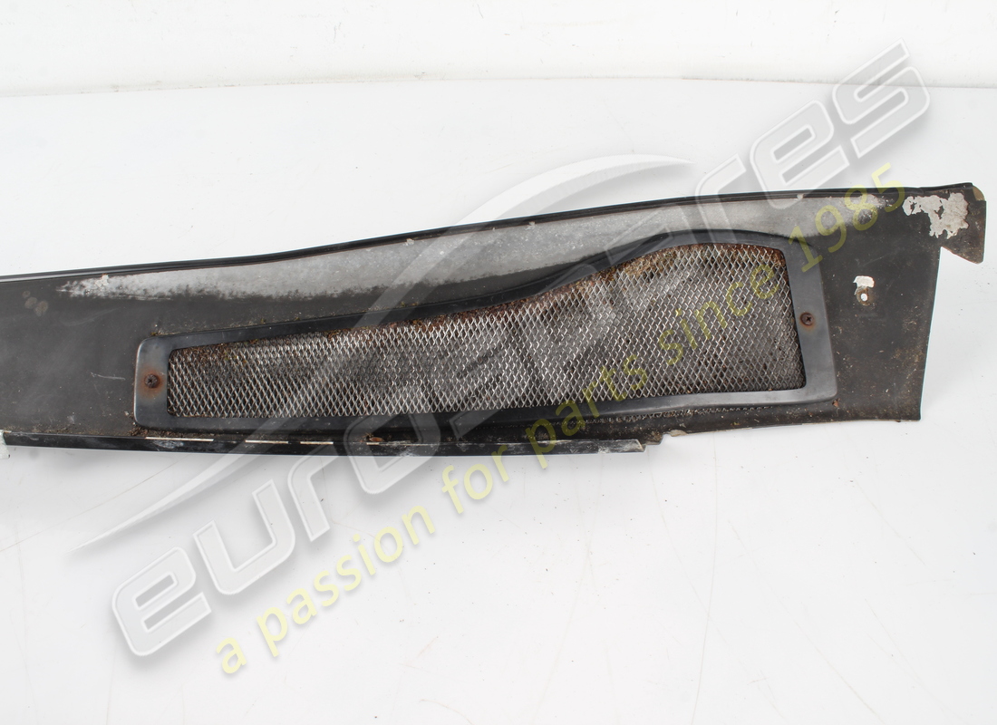 modanatura esterna sx usata ferrari per gb/aus. numero parte 65241900 (3)