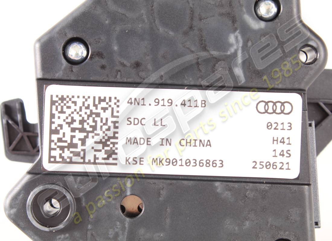 NUOVA INTERFACCIA LAMBORGHINI PER INFO-TAINMENT CAN BUS. CODICE ARTICOLO 4N1919411B (4) nuova interfaccia lamborghini per info-tainment can bus. codice articolo 4n1919411b (4)