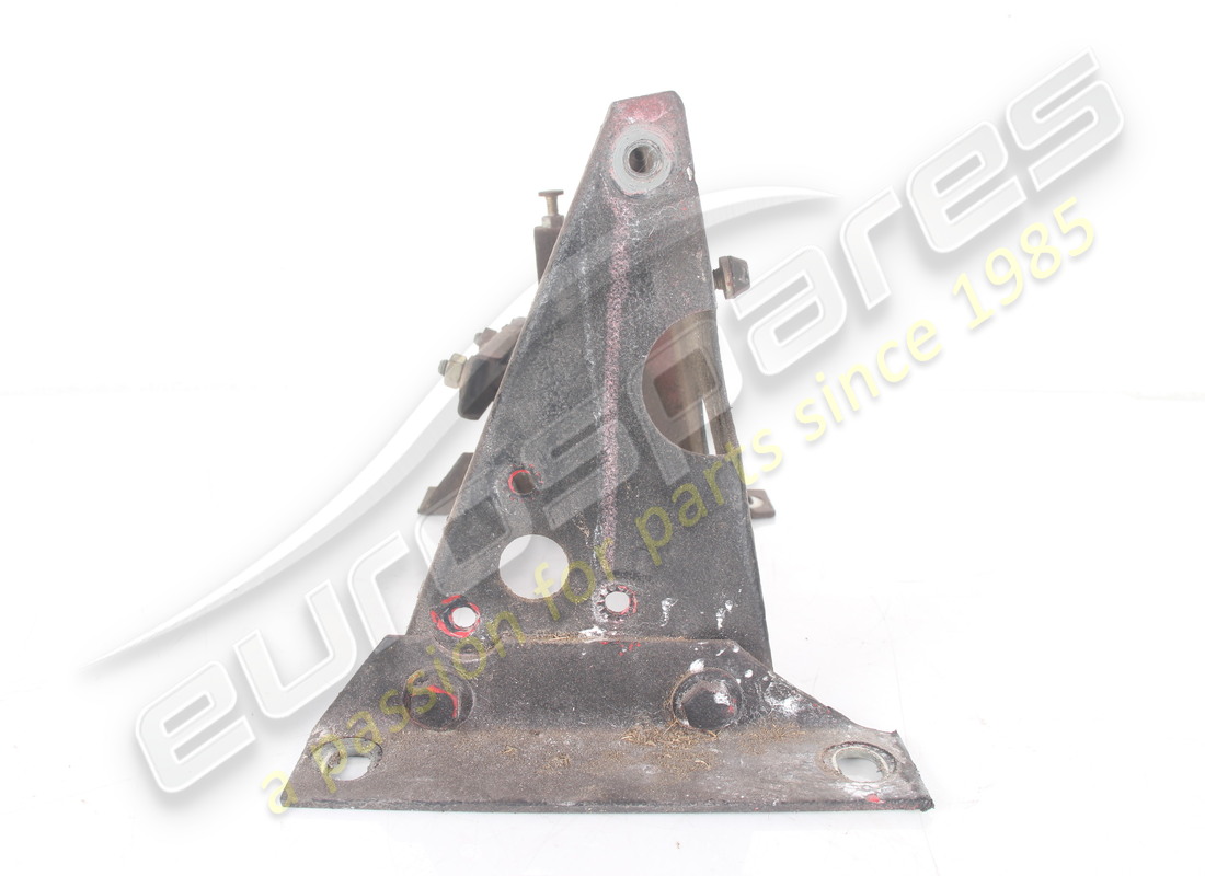 usato ferrari staffa supporto motore lampada frontale sx. numero parte 61750800 (2)