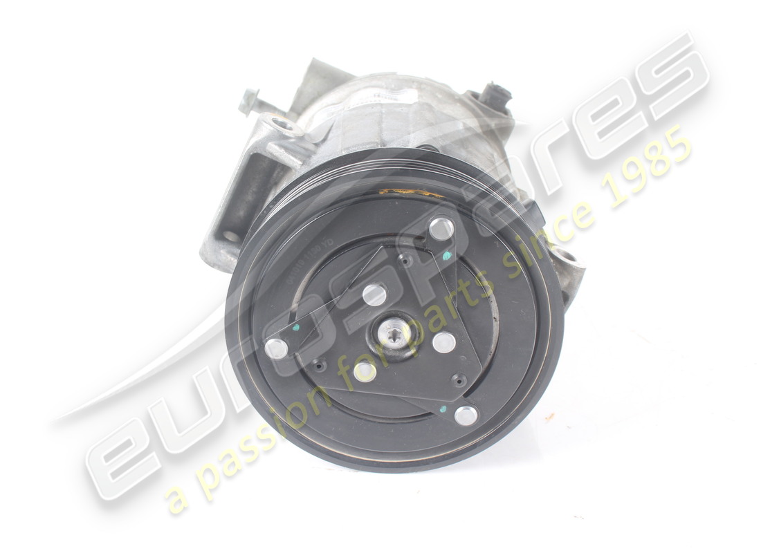 COMPRESSORE DELL'ARIA CONDIZIONATA FERRARI USATO. NUMERO PARTE 333331 (2) compressore dell'aria condizionata ferrari usato. numero parte 333331 (2)