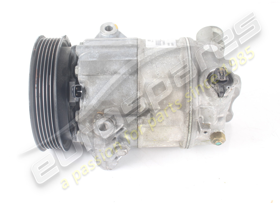 COMPRESSORE DELL'ARIA CONDIZIONATA FERRARI USATO. NUMERO PARTE 333331 (3) compressore dell'aria condizionata ferrari usato. numero parte 333331 (3)