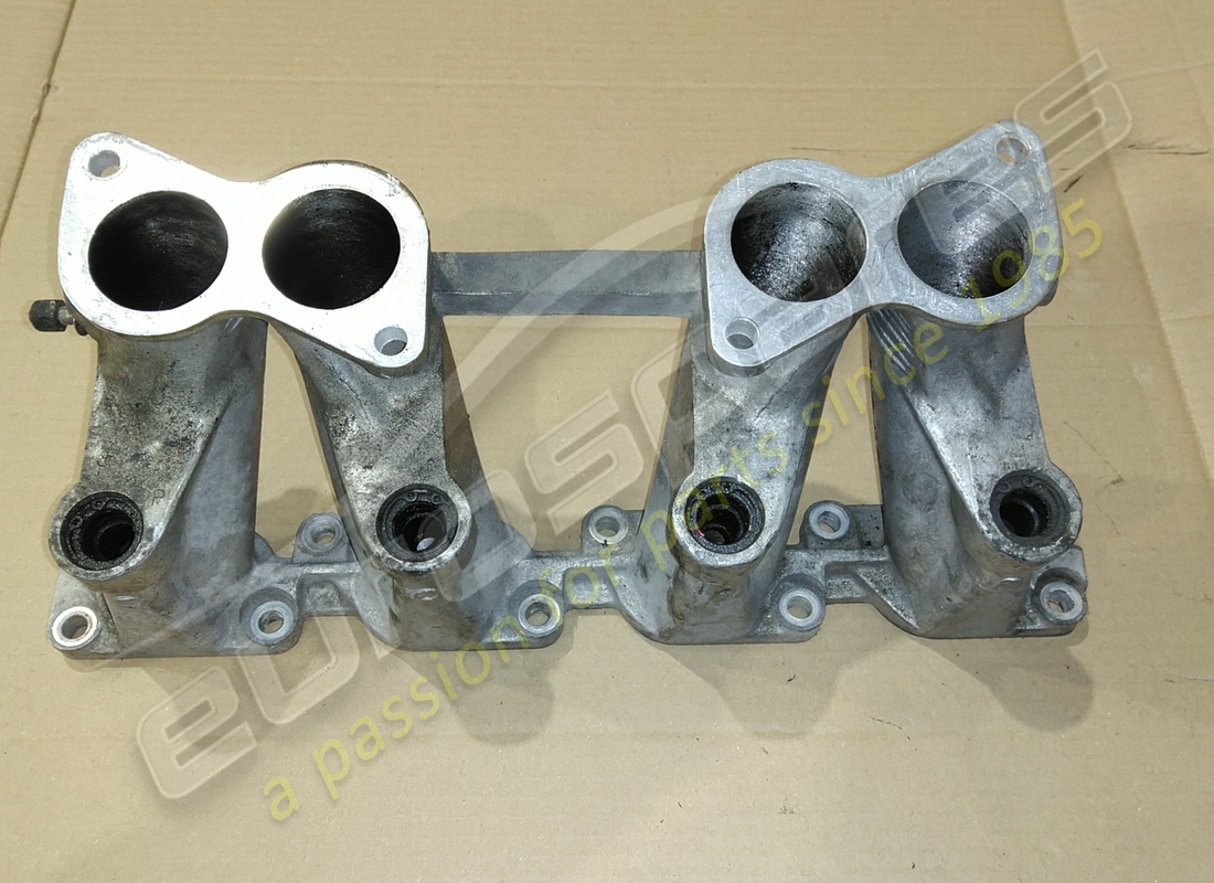 USATO Ferrari COLLETTORE ASPIRAZIONE SX COMPLETO. NUMERO PARTE 128201 (1)