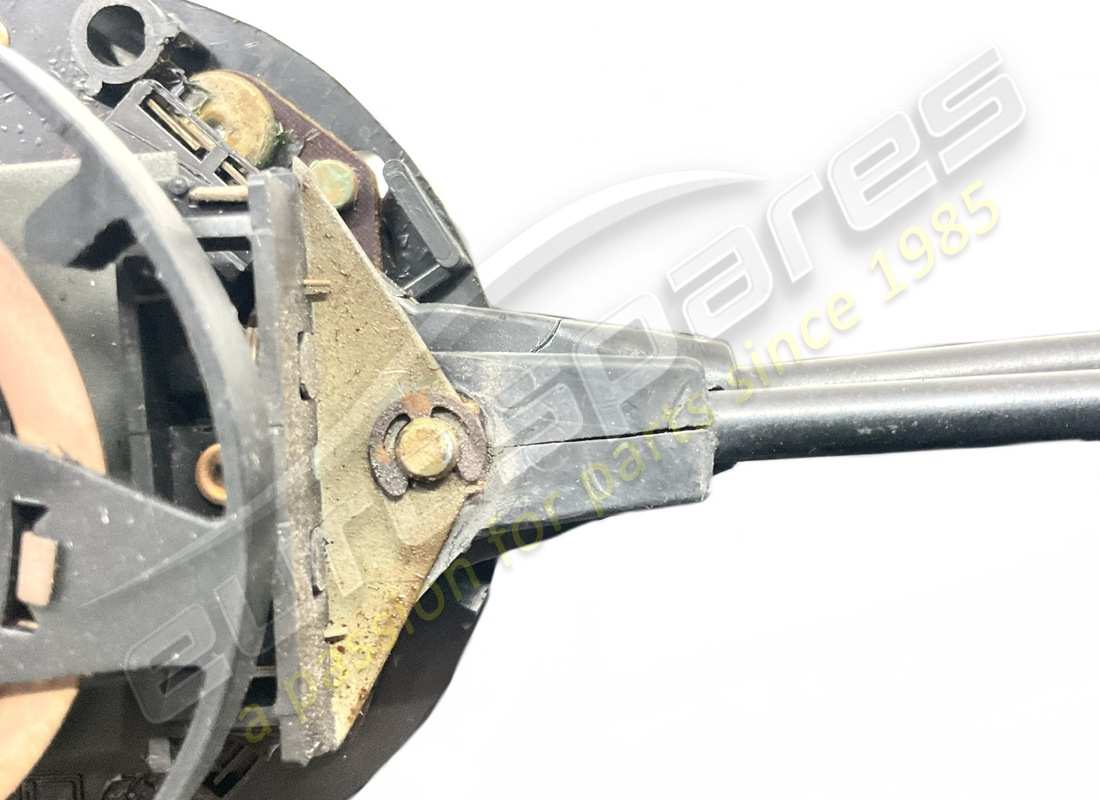 interruttore colonna ferrari danneggiato. numero parte 61838400 (3)