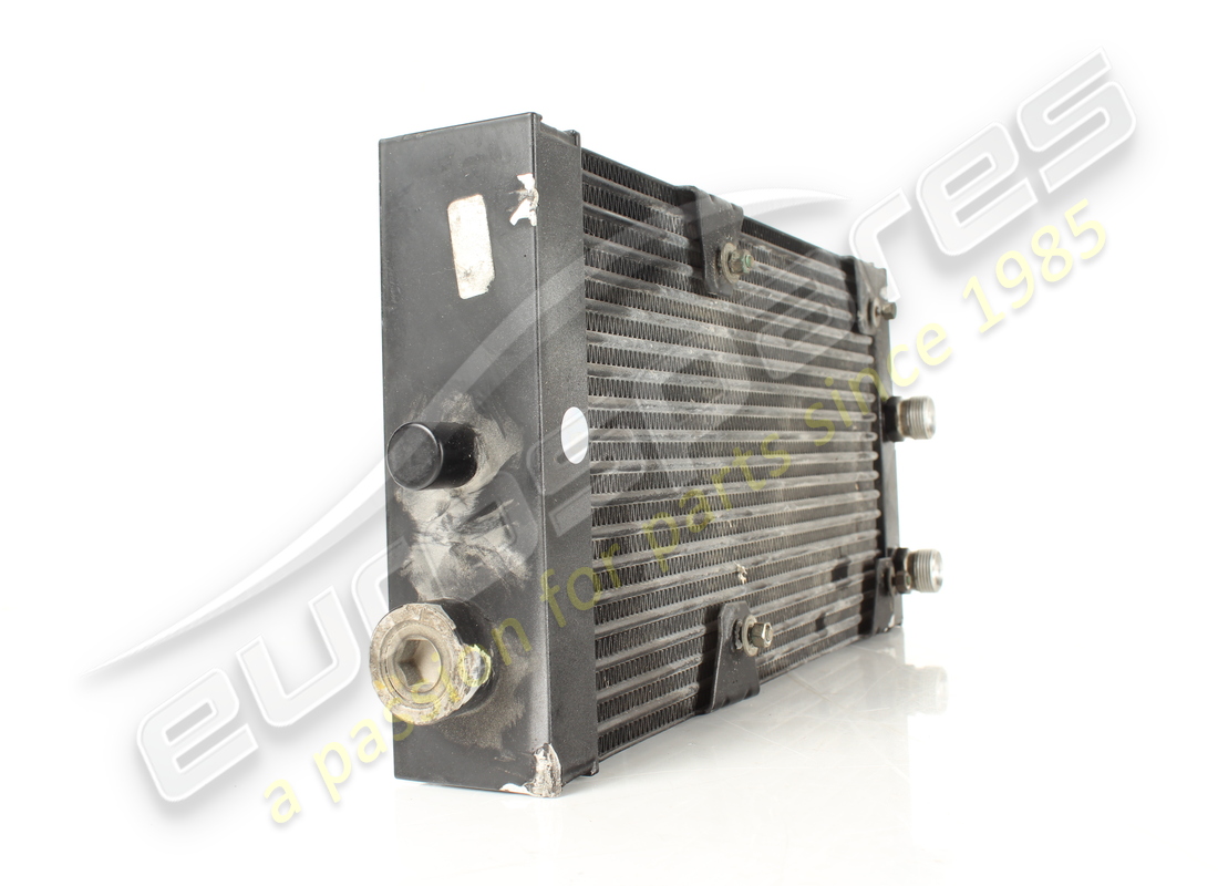 radiatore olio ferrari usato. numero parte 266825 (3)