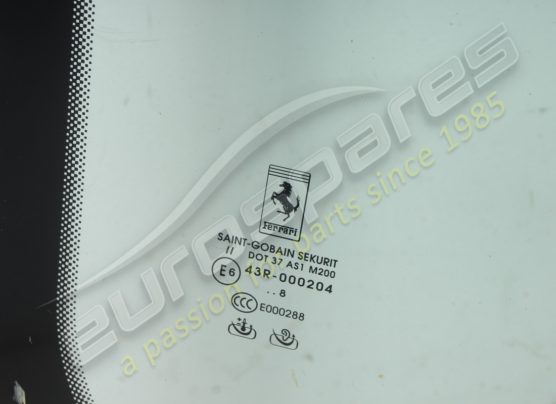 parabrezza usato ferrari. numero parte 87916600 (2)