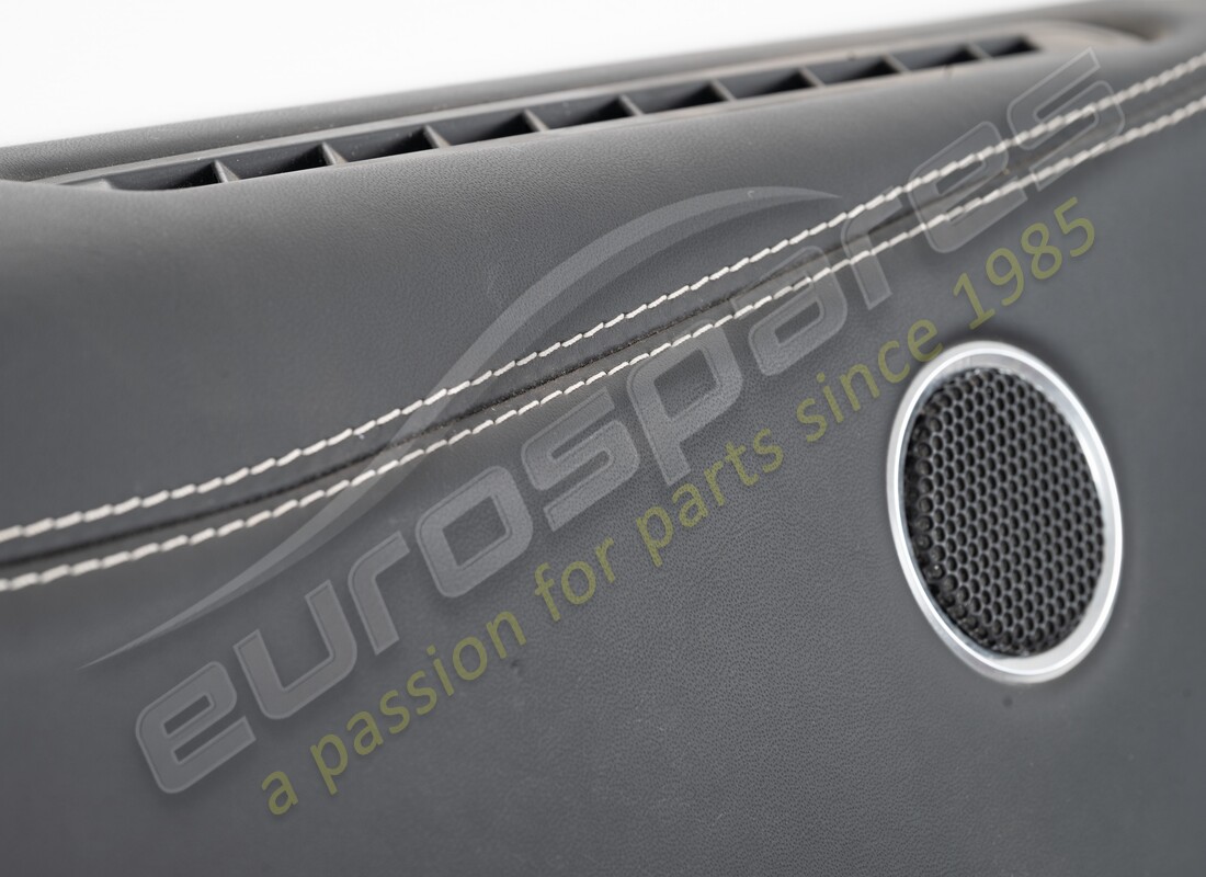 pannello porta sx usato ferrari. numero parte 84455212 (2)