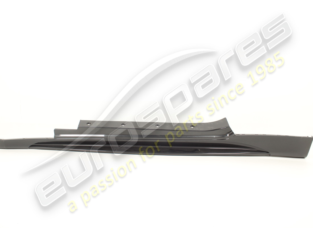GONNA LATERALE SX USATA Maserati. NUMERO PARTE 980145474 (1)