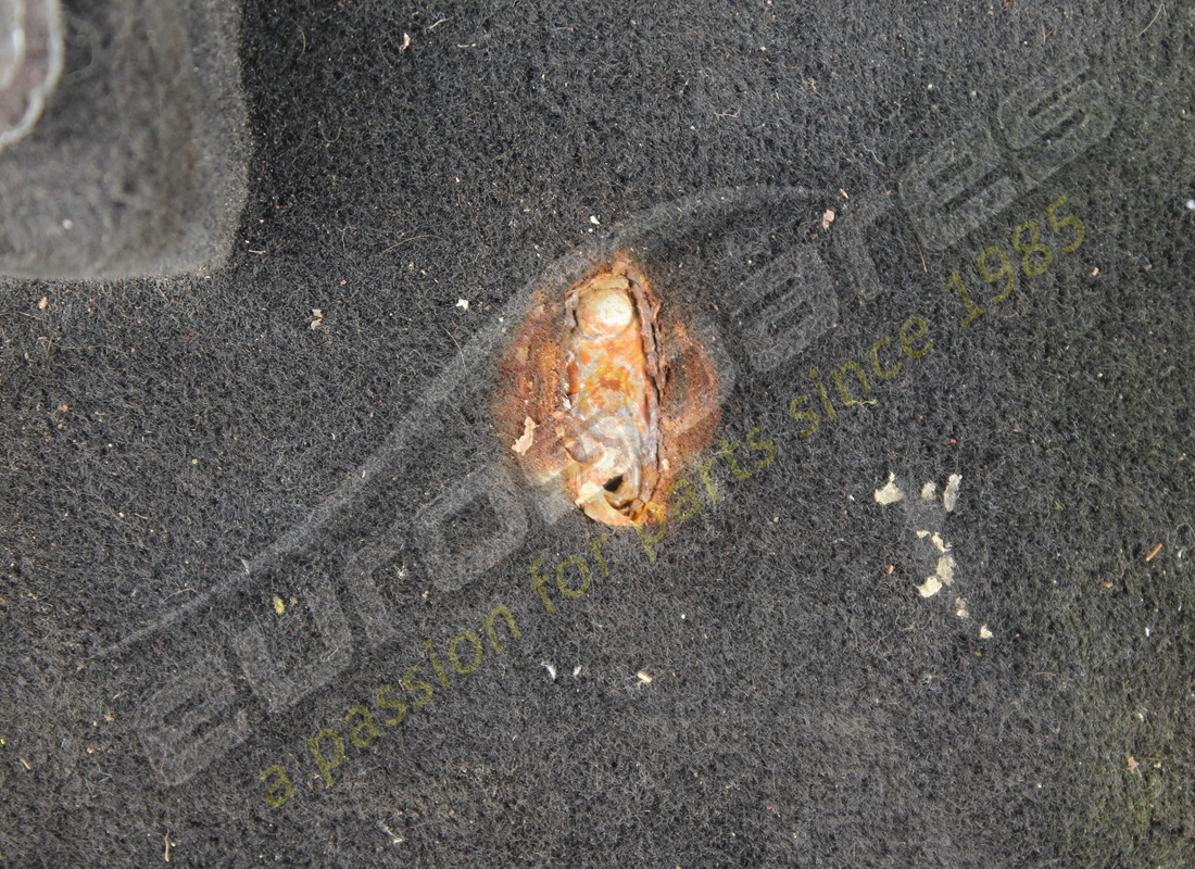 usato ferrari rhd rh moquette nera. numero parte 65203190 (3)