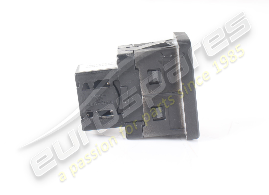 PRESA USB FERRARI USATA. NUMERO PARTE 317086 (2) presa usb ferrari usata. numero parte 317086 (2)