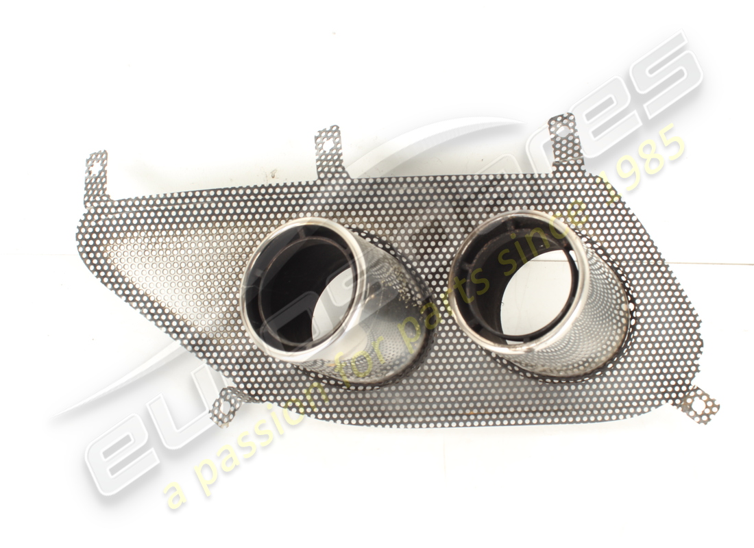 GRIGLIA Ferrari USATA CON SCARICO DX. NUMERO PARTE 84433600 (1)