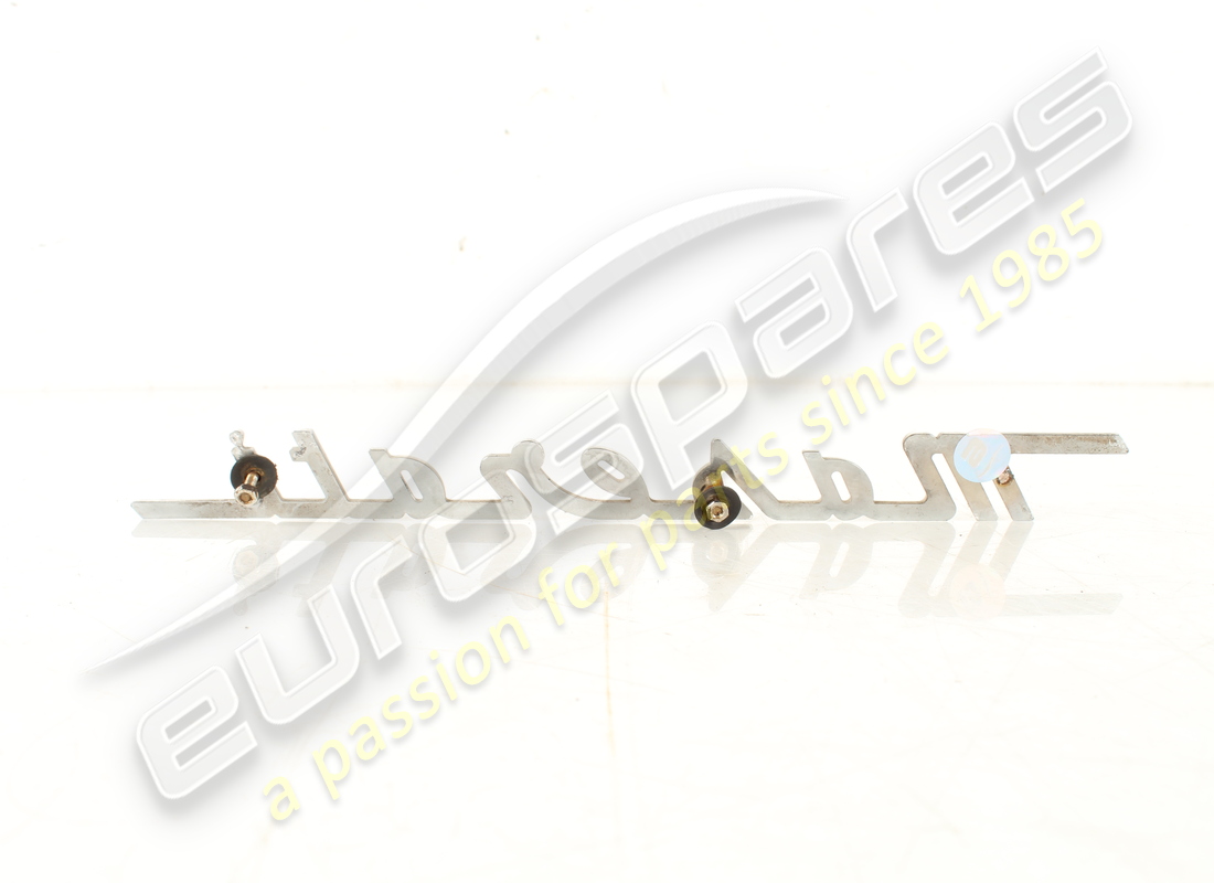 USATO MASERATI CODICE AZIENDALE SULLA PORTA POSTERIORE. NUMERO PARTE 386100132 (2) usato maserati codice aziendale sulla porta posteriore. numero parte 386100132 (2)