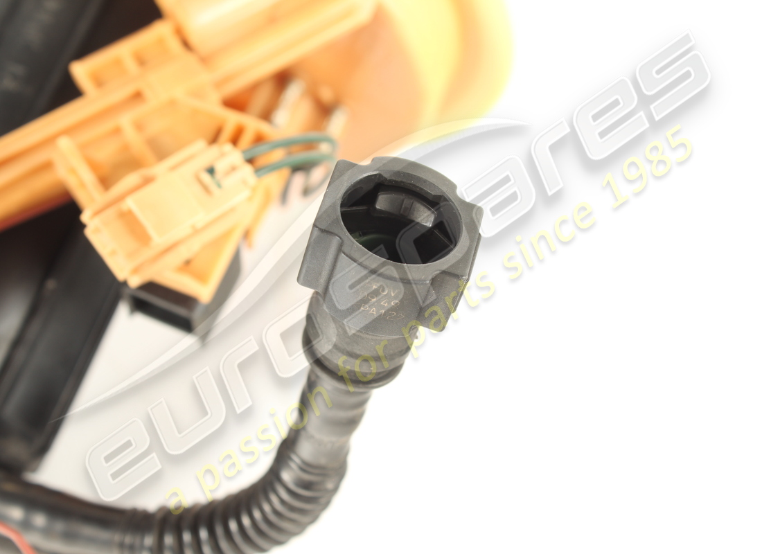 filtro pompa carburante sinistro ferrari usato. numero parte 282785 (2)