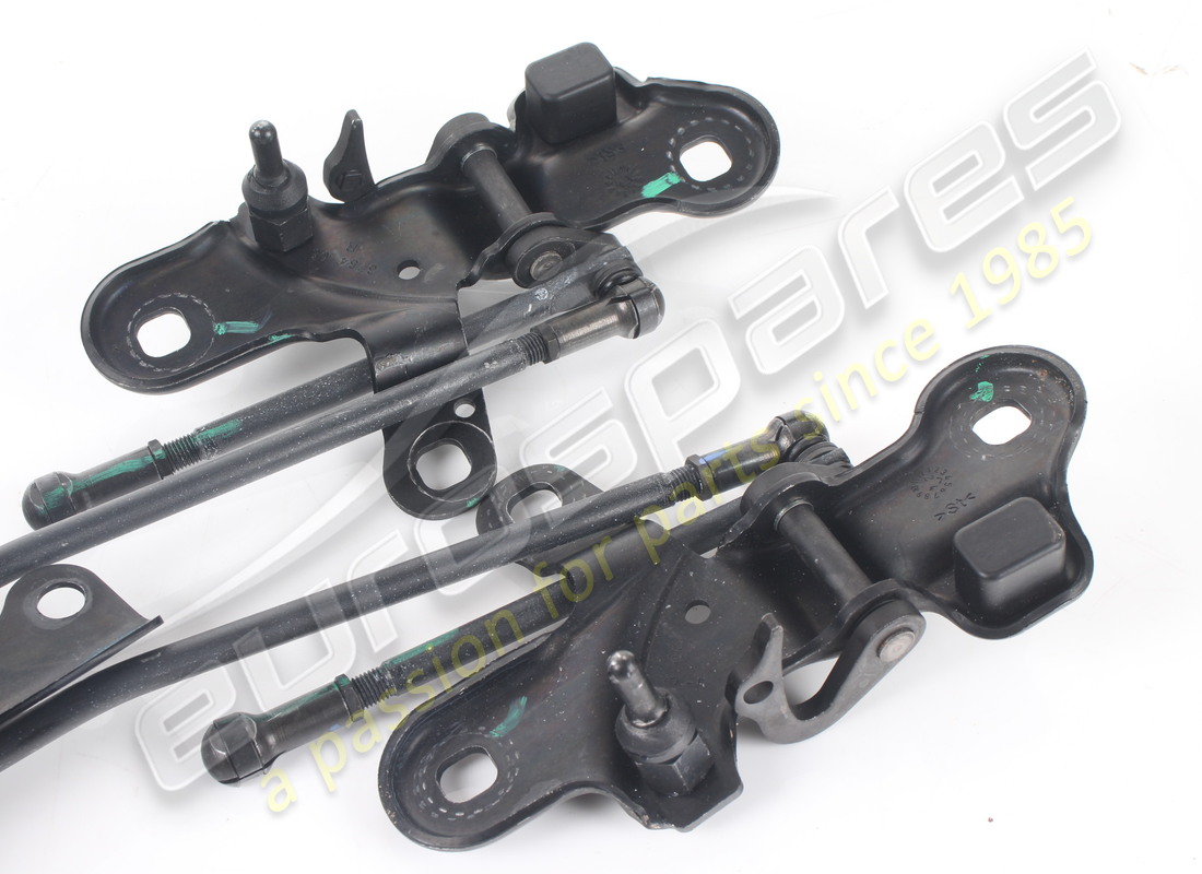 SISTEMA DI CHIUSURA COMPLETO FERRARI USATO. NUMERO PARTE 83977800 (6) sistema di chiusura completo ferrari usato. numero parte 83977800 (6)