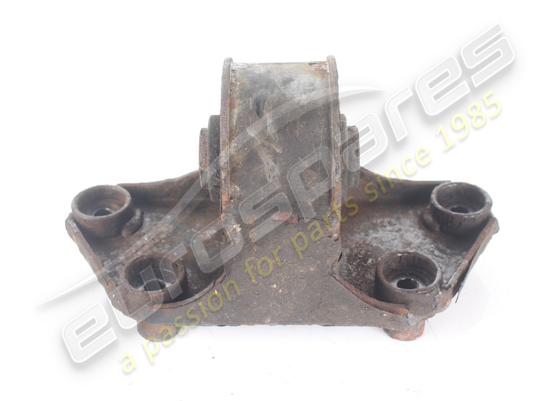 SUPPORTO DIFFERENZIALE POSTERIORE USATO MASERATI. NUMERO PARTE 376200169 (2) supporto differenziale posteriore usato maserati. numero parte 376200169 (2)