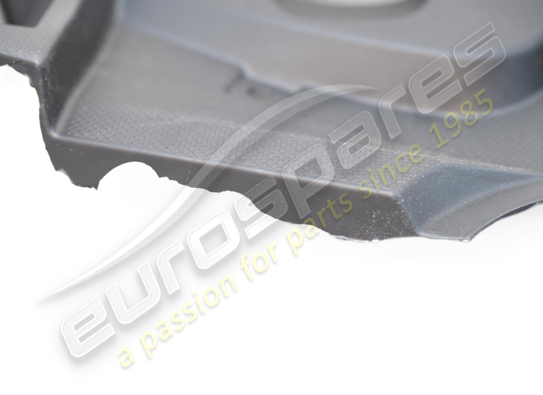 damaged lamborghini plenum panel cover. part number 4t1819426c (4)