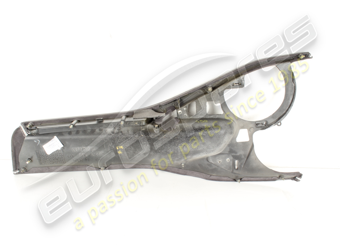usato ferrari medaglione centrale sx. completare. numero parte 70006604 (2)