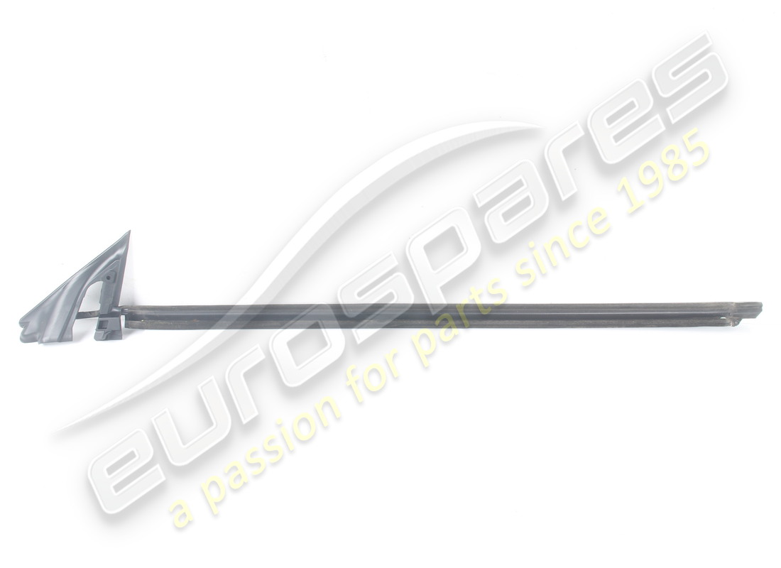 GUARNIZIONE RASCHIETTO ESTERNO FINESTRINO DESTRO USATA Ferrari. NUMERO PARTE 82208000 (1)