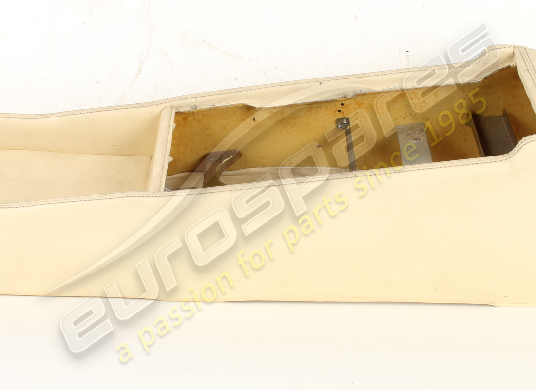 console rhd ferrari usata in crema vm3997. numero parte 65450204 (4)