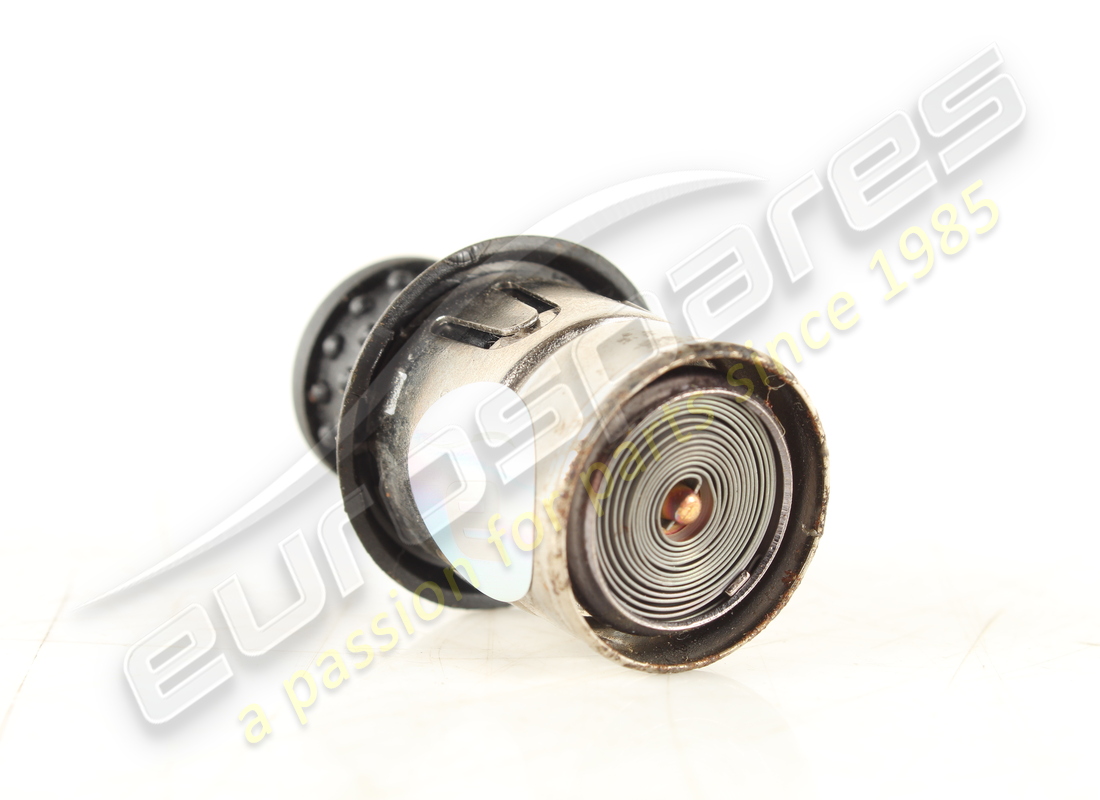 ACCENDISIGARI POSTERIORE USATO Maserati. NUMERO PARTE 66704500 (1)