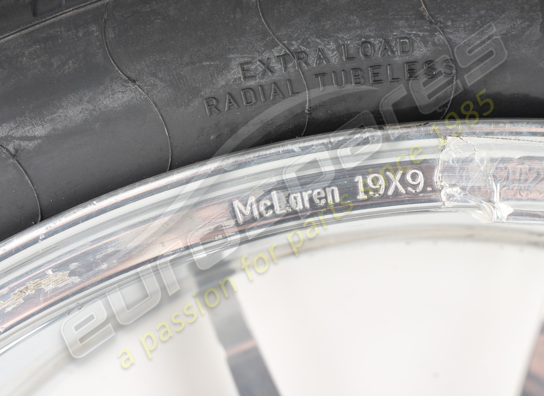 set di ruote usate mclaren. numero parte eap1558709 (5)