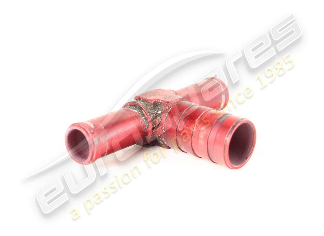 RACCORDO A TRE VIE PER RITORNO ACQUA MASERATI USATO. NUMERO PARTE 585412500 (2) raccordo a tre vie per ritorno acqua maserati usato. numero parte 585412500 (2)
