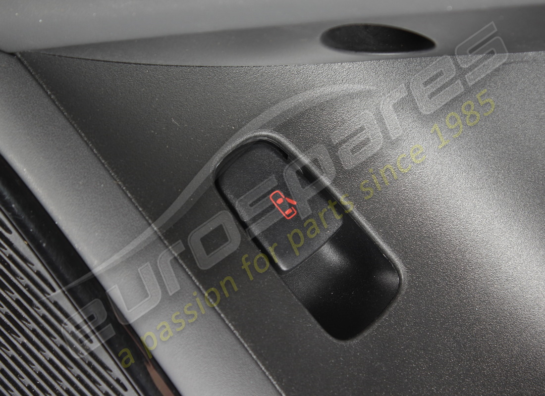usato maserati gruppo pannello porta anteriore destro. numero parte 670225866 (4)
