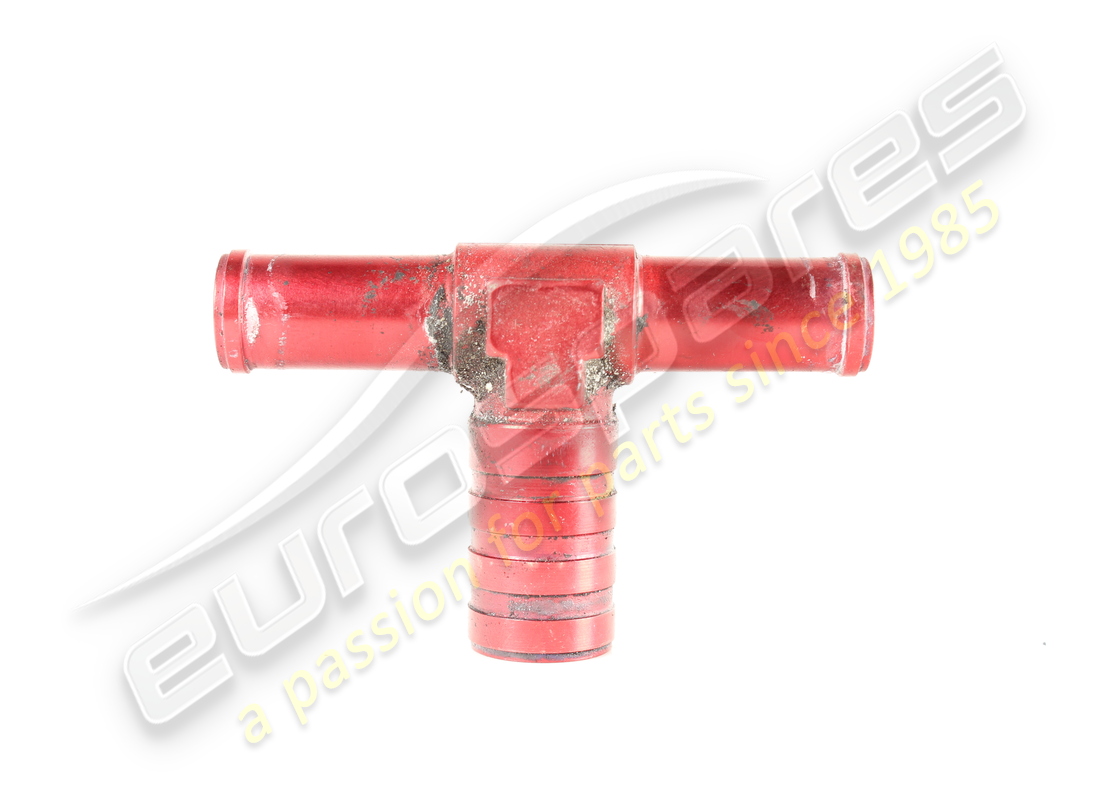 RACCORDO A TRE VIE PER RITORNO ACQUA USATO Maserati . NUMERO PARTE 585412500 (1)