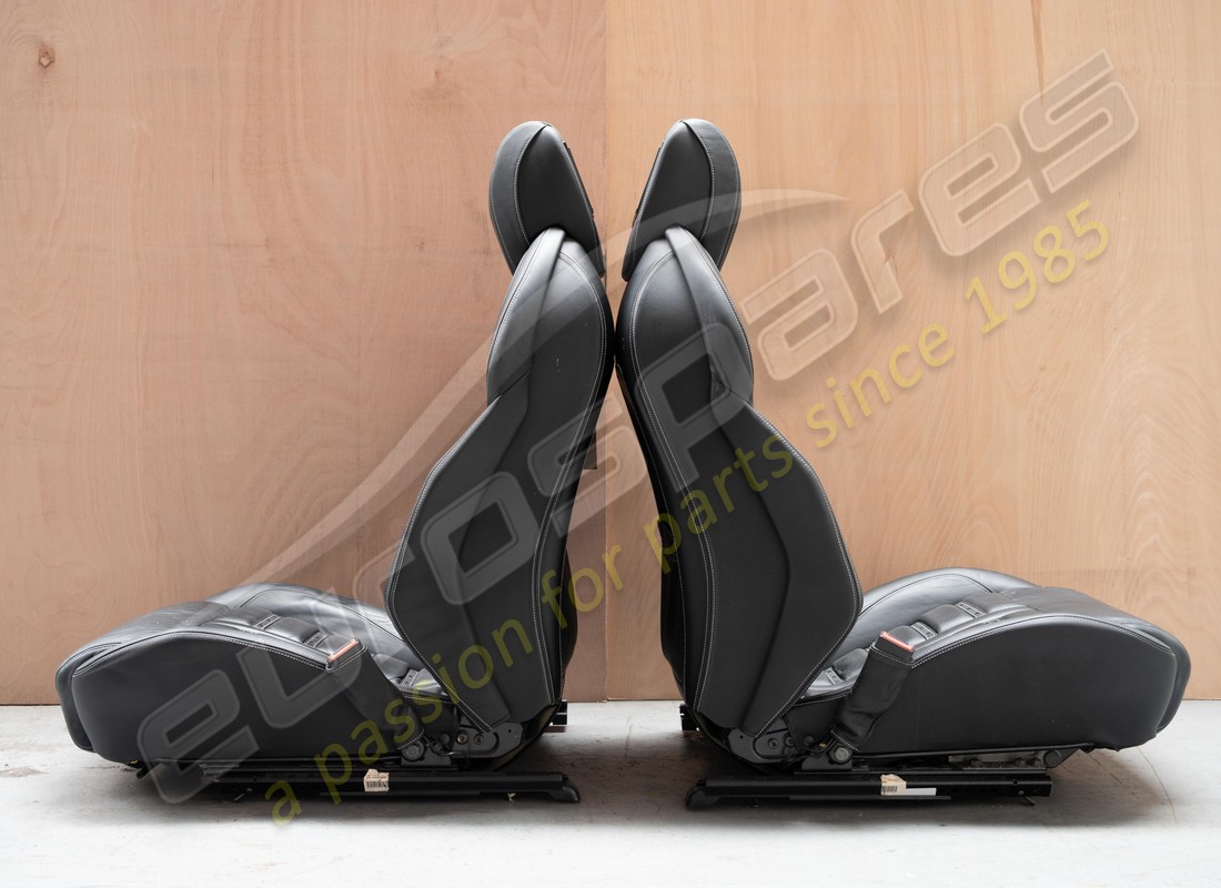 set di sedili completo usato eurospares. numero parte eap1558688 (21)