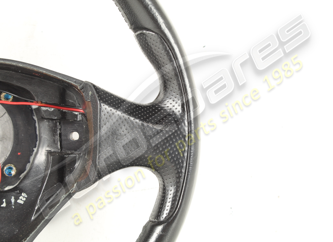 USATO MASERATI RUOTA STERZO, NERA L. (STD). NUMERO PARTE 387800104 (2) usato maserati ruota sterzo, nera l. (std). numero parte 387800104 (2)