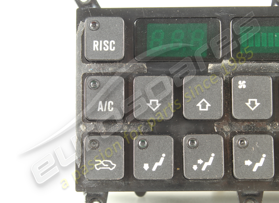 UNITÀ DI CONTROLLO ARIA CONDIZIONATA FERRARI RICONDIZIONATA. NUMERO PARTE 151710 (5) unità di controllo aria condizionata ferrari ricondizionata. numero parte 151710 (5)