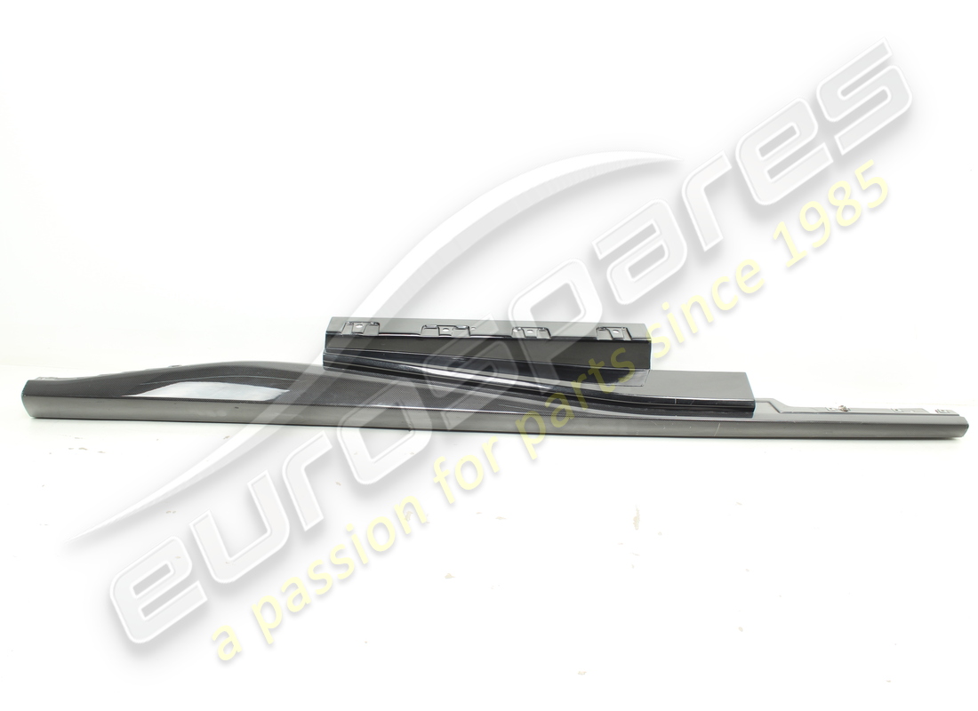 USATO Ferrari PANNELLO DI RIVESTIMENTO SOGLIA DX COMPLETO. NUMERO PARTE 985765476 (1)