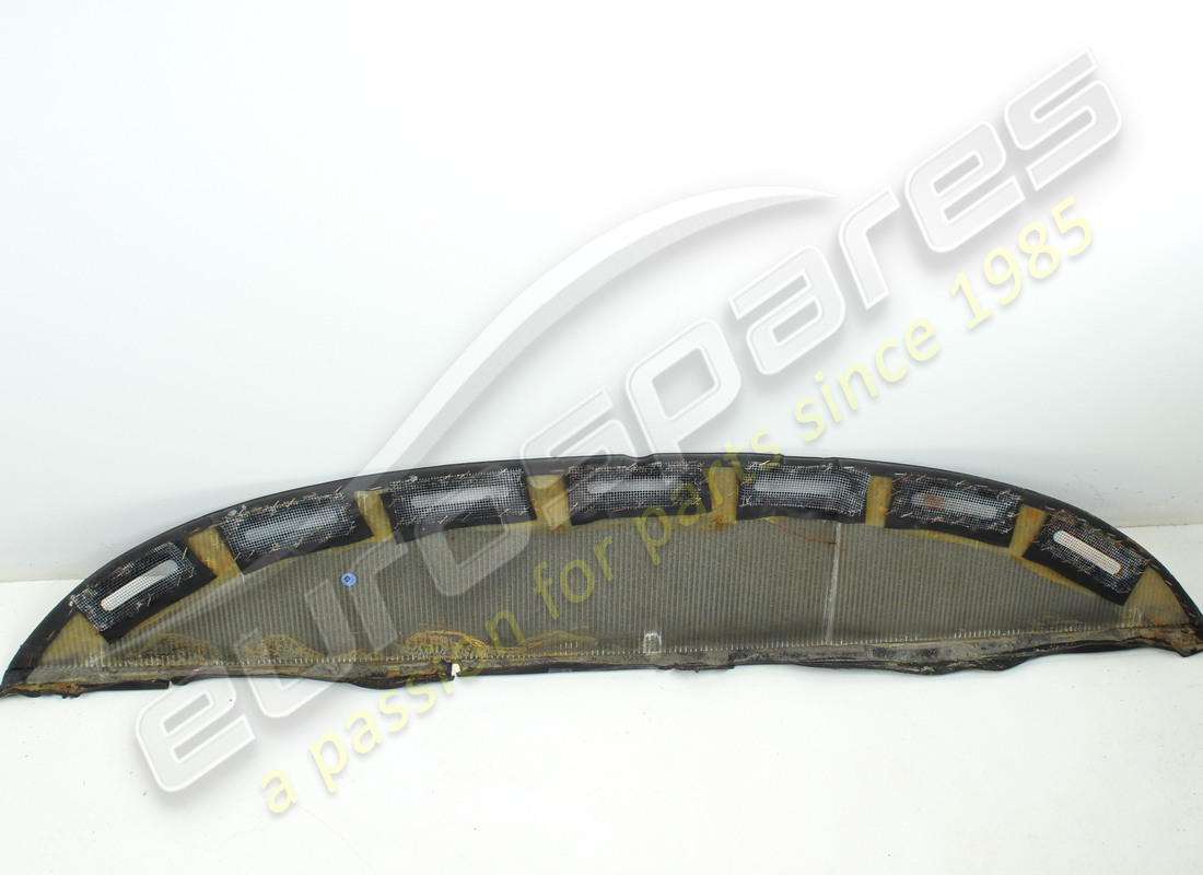 rivestimento inferiore del parabrezza ferrari usato. numero parte 61512100 (2)