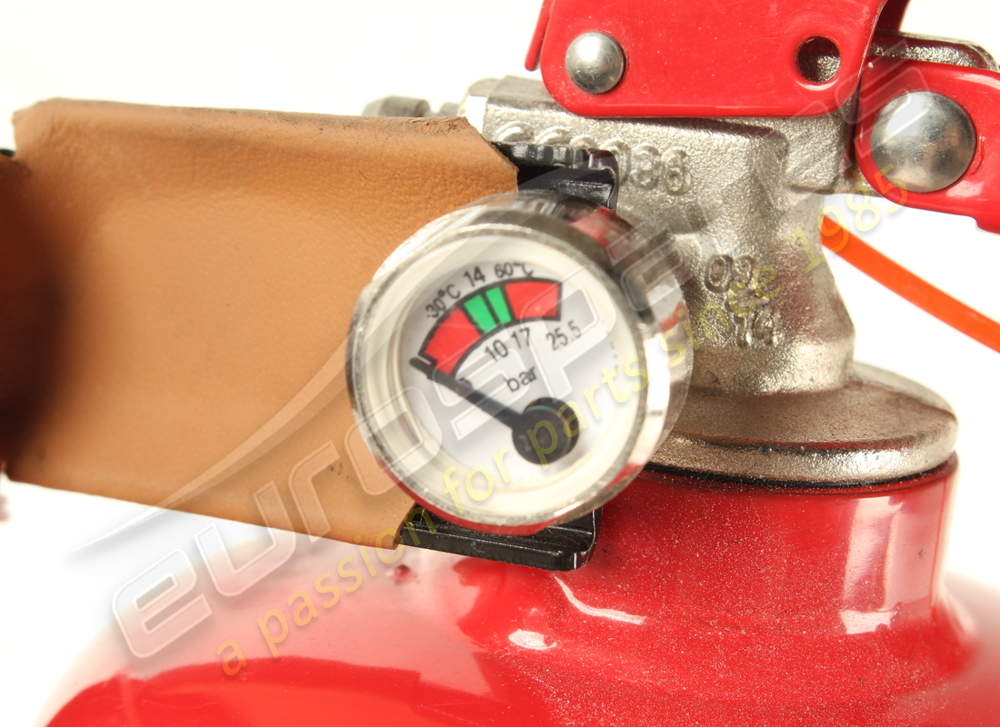 estintore usato eurospares con staffa e busta in pelle. numero parte eap1566237 (3)