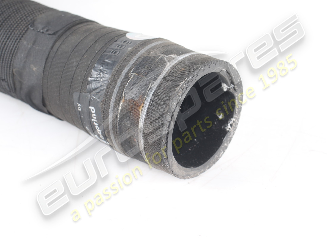 TUBO DELL'ACQUA USATO FERRARI DAL MOTORE AL VA. NUMERO PARTE 271689 (2) tubo dell'acqua usato ferrari dal motore al va. numero parte 271689 (2)