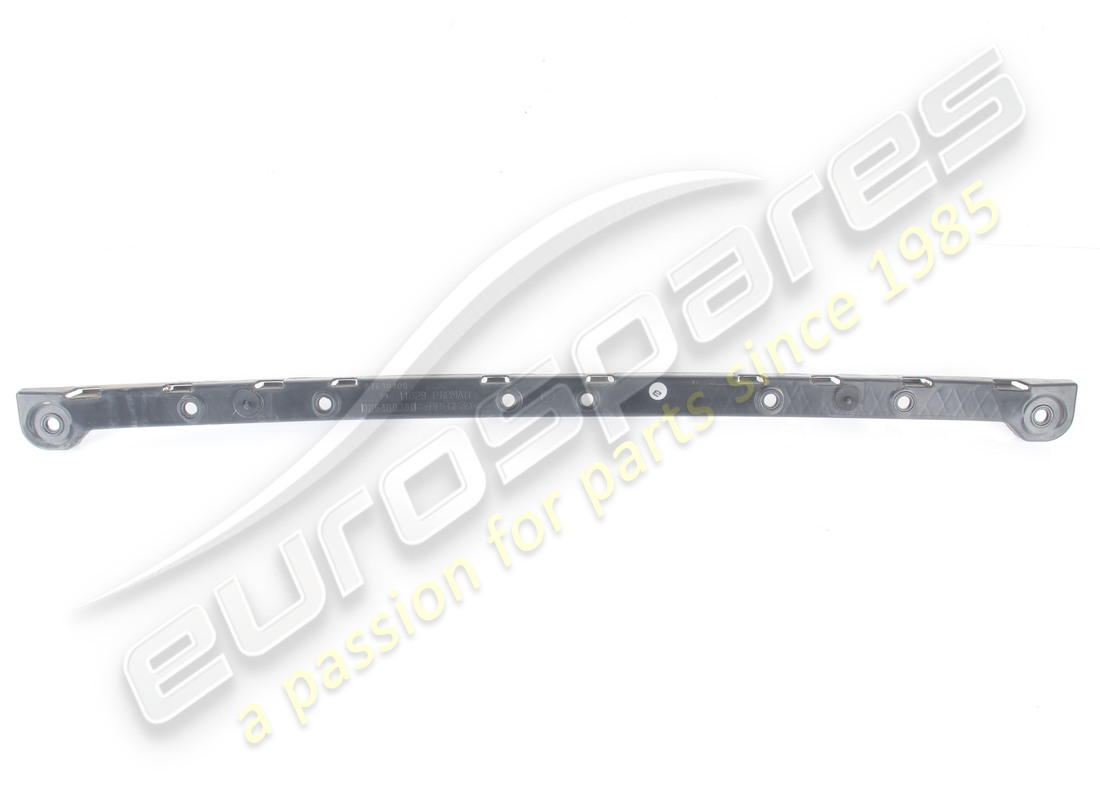 USED FERRARI CENTRE MOUNT FOR REAR BUMPER . PART NUMBER 87638400 (1) USED FERRARI CENTRE MOUNT FOR REAR BUMPER . PART NUMBER 87638400 (1)