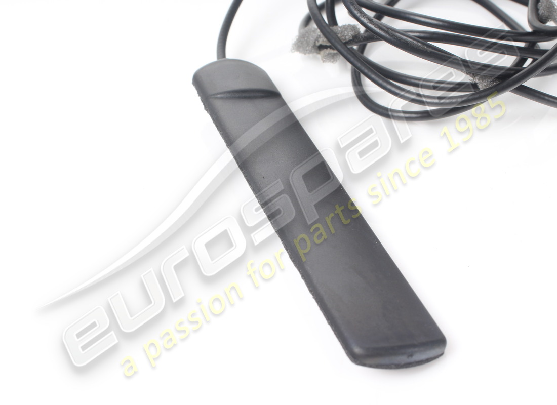 ANTENNA GSM GLONASS FERRARI USATA. NUMERO PARTE 336507 (2) antenna gsm glonass ferrari usata. numero parte 336507 (2)