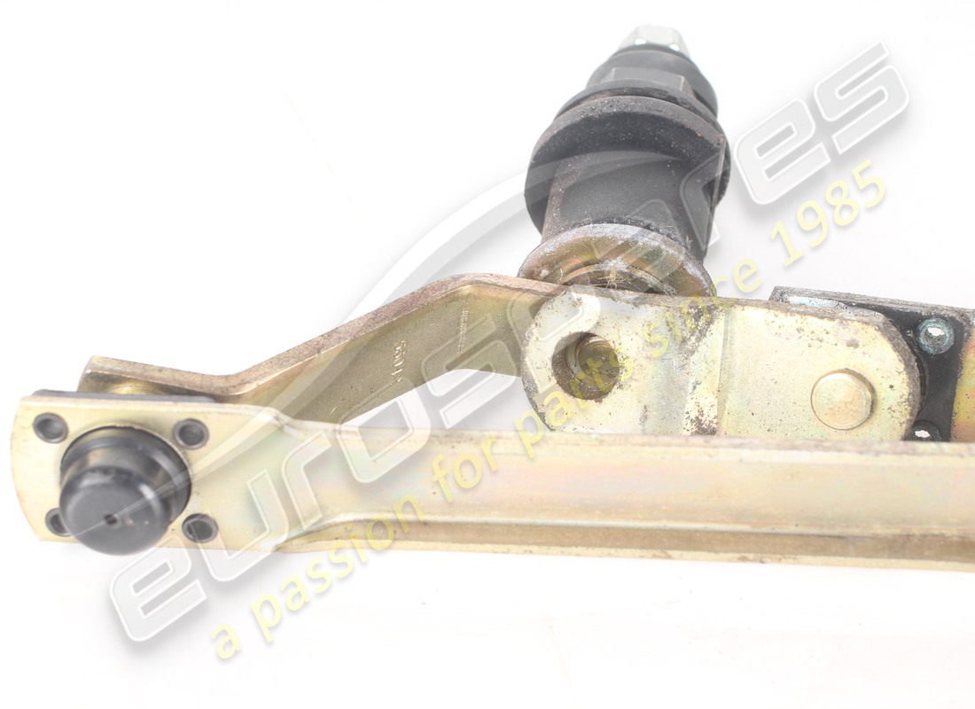 LEVE TERGICRISTALLI USATE FERRARI RHD NUMERO PARTE 61860000 (3) leve tergicristalli usate ferrari rhd numero parte 61860000 (3)