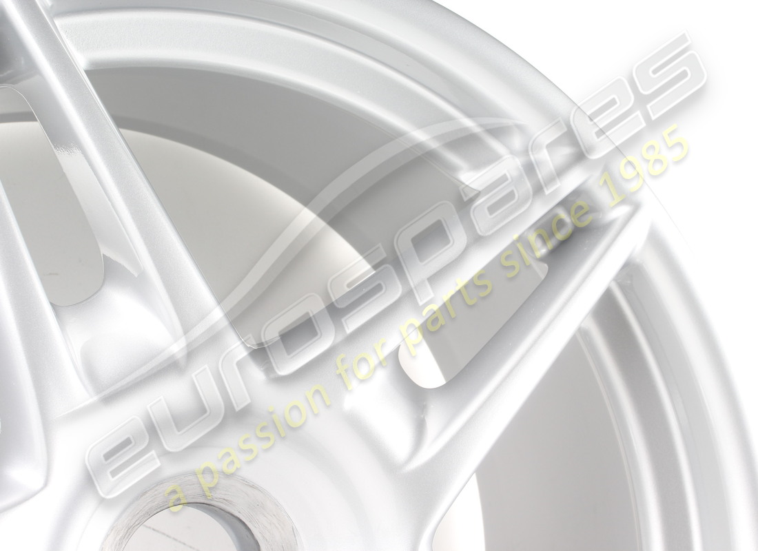 CERCHIO RUOTA ANTERIORE FERRARI RICONDIZIONATO. NUMERO PARTE 192918 (2) cerchio ruota anteriore ferrari ricondizionato. numero parte 192918 (2)