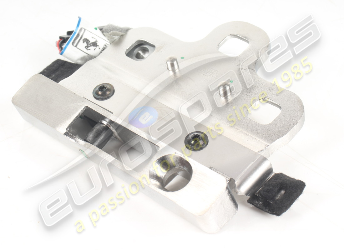 USATO Ferrari NUOVO STRIKER RH COMPLETO . NUMERO PARTE 749652 (1)