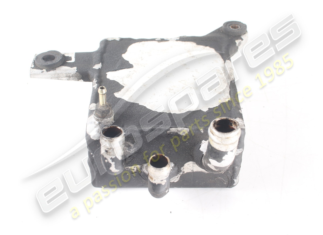 SEPARATORE DI VAPORE DELL'OLIO MASERATI USATO. NUMERO PARTE 585043003 (3) separatore di vapore dell'olio maserati usato. numero parte 585043003 (3)