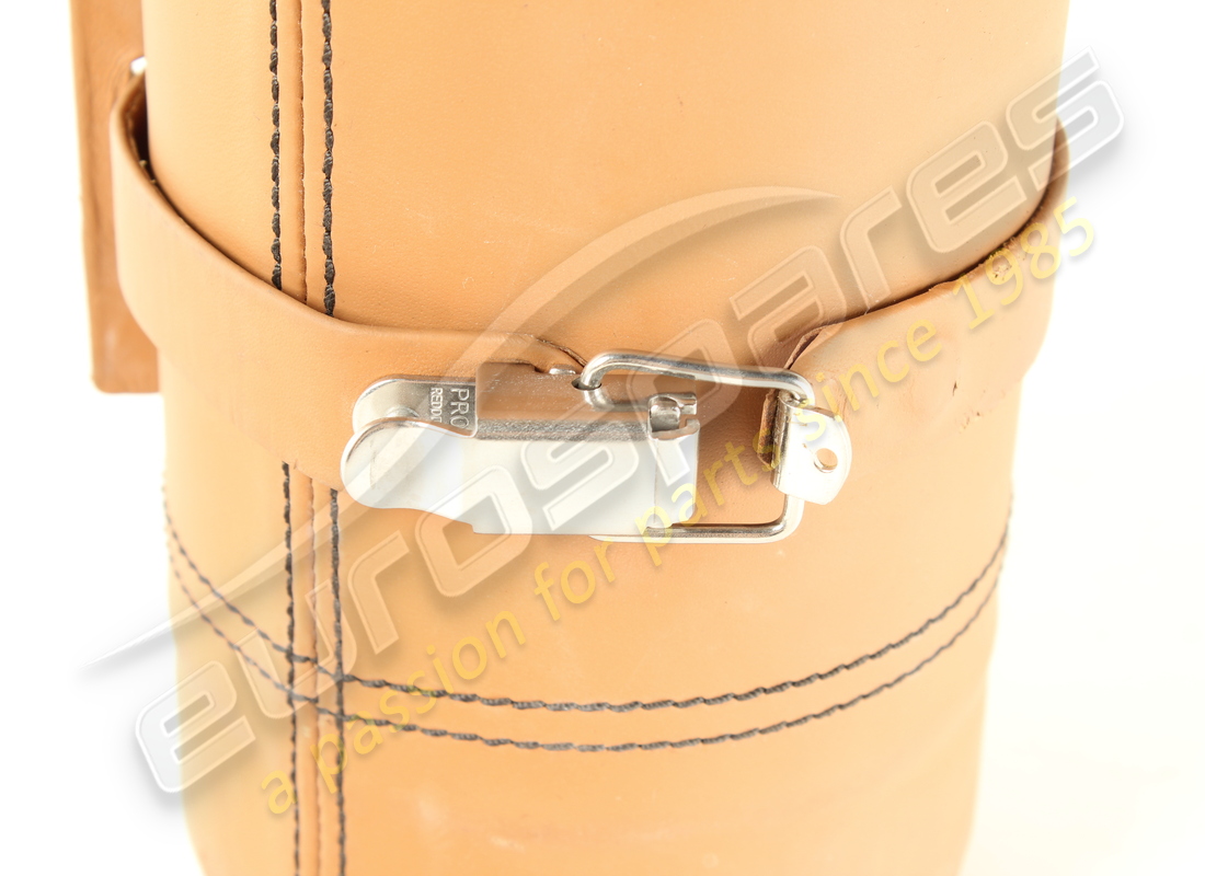 estintore usato eurospares con staffa e busta in pelle. numero parte eap1566237 (2)