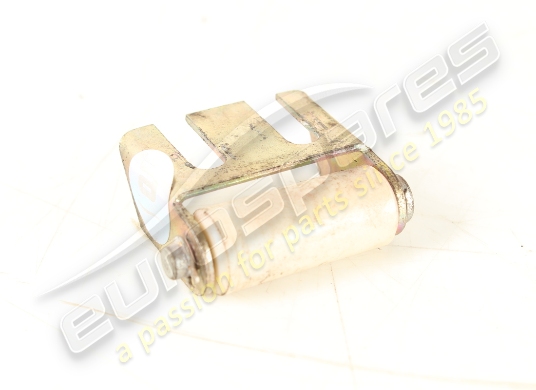 PARENTESI Ferrari USATA. NUMERO PARTE 61111900 (1)