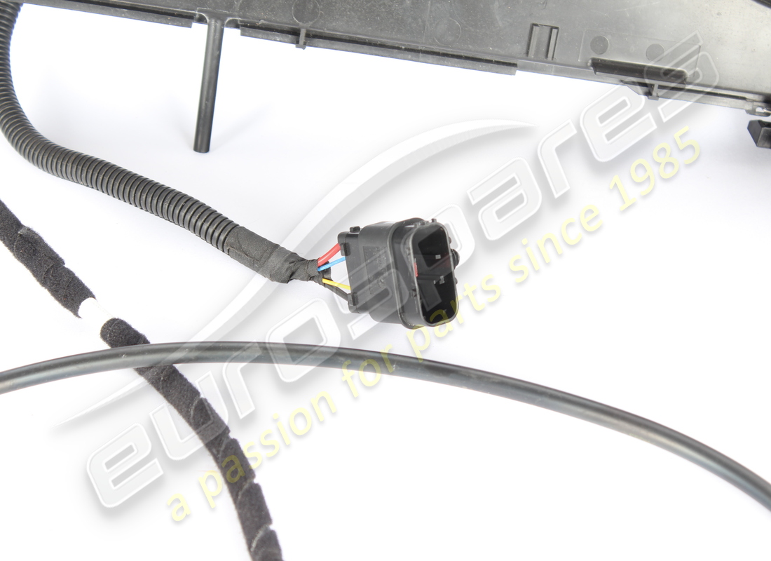 maserati serbatoio rondella usato. numero parte 675001665 (3)