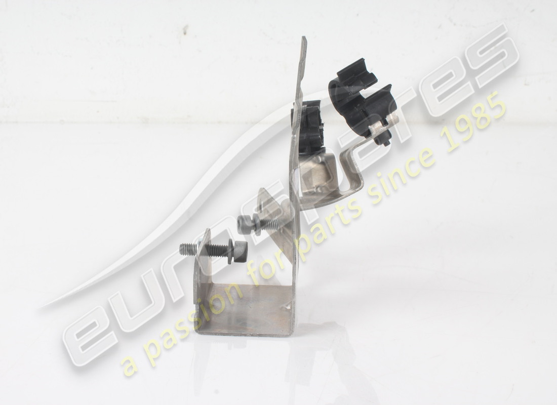 usato ferrari staffa sensori gpf sx. numero parte 775250 (4)