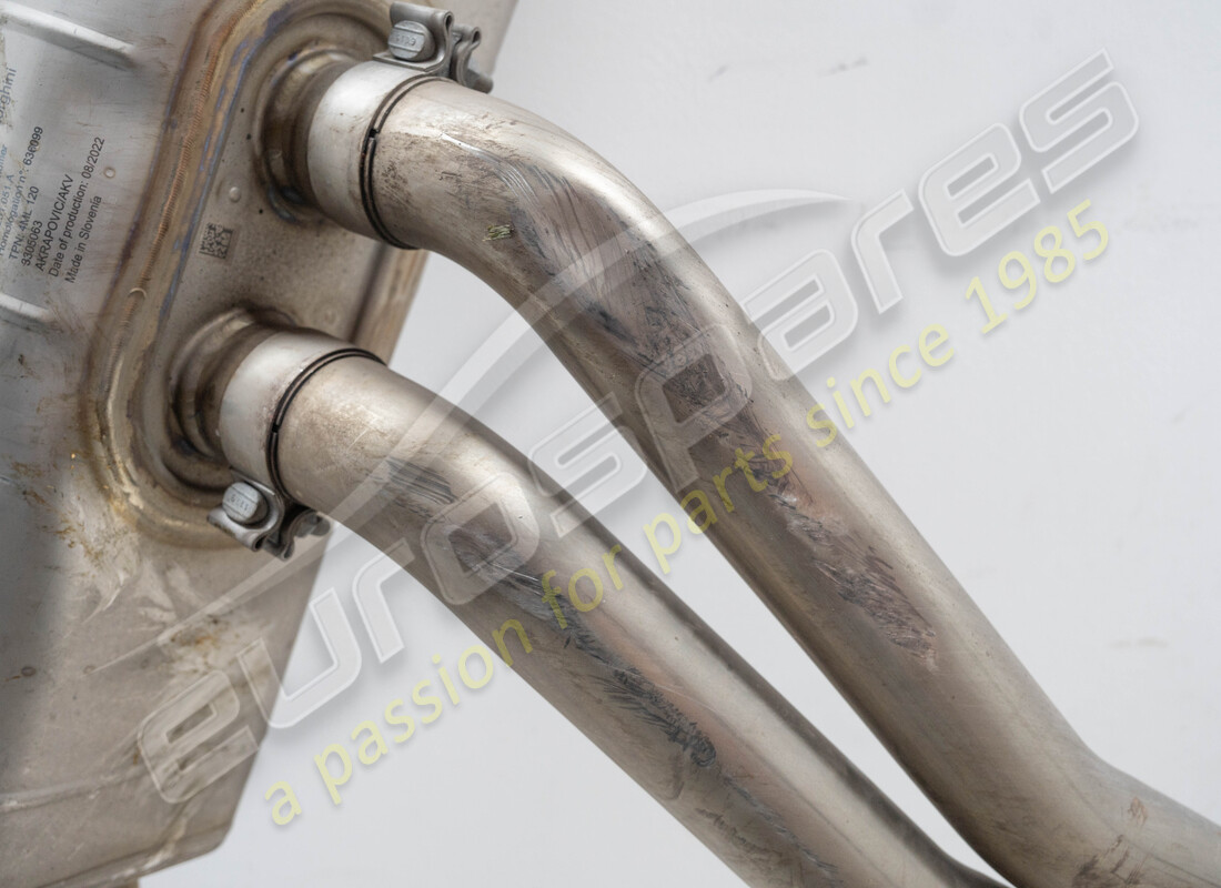 scarico sportivo akrapovic usato lamborghini urus. numero parte 4ml251051a (2)