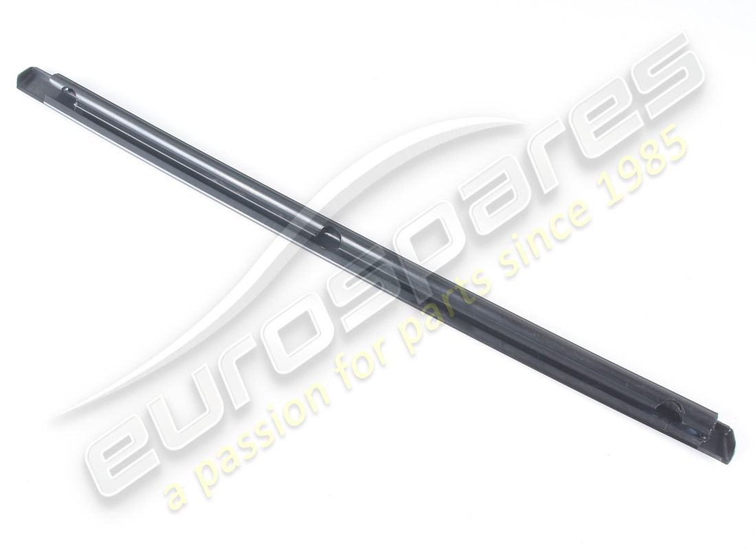 nuova ferrari modanatura sx. numero parte 61539000 (2)